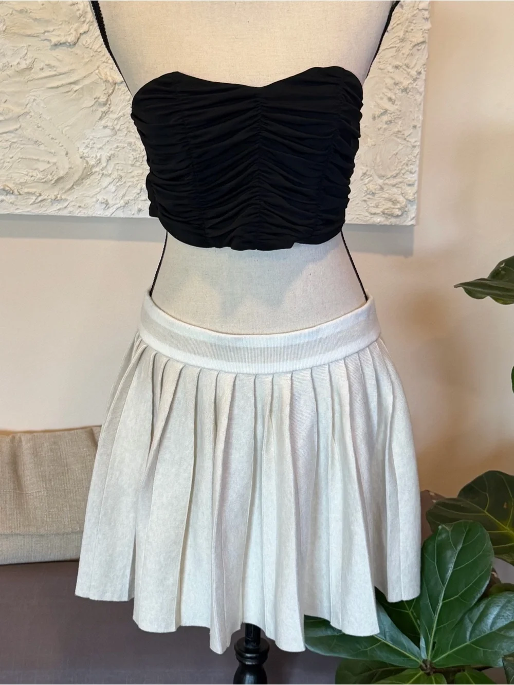 Aerie Pleated Sweater Knit Mini Skirt Beige Wool Blend Sz Large NWT